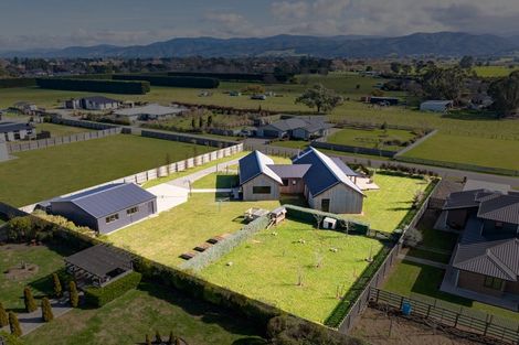 Photo of property in 1 Remutaka Lane, Carterton, 5713
