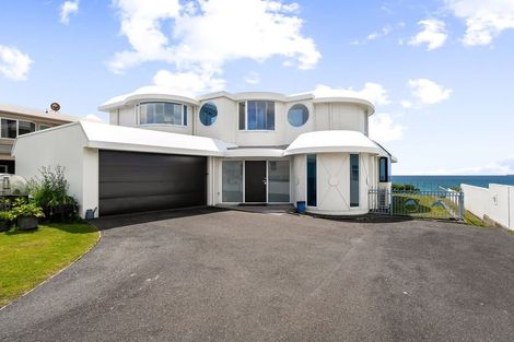 Photo of property in 17a Oceanbeach Road, Mount Maunganui, 3116