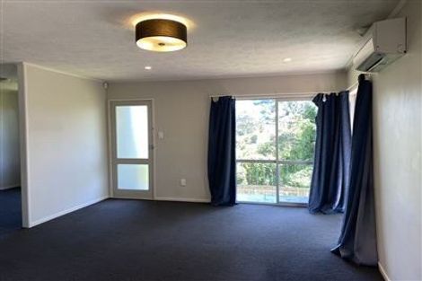 Photo of property in 13 Adam Sunde Place, Glen Eden, Auckland, 0602