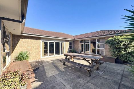 Photo of property in 2 Somerton Drive, Huntington, Hamilton, 3210