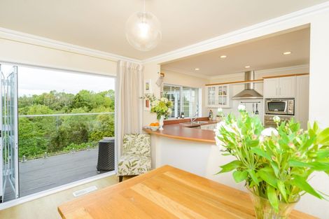 Photo of property in 22 Greenwood Place, Fitzherbert, Palmerston North, 4410