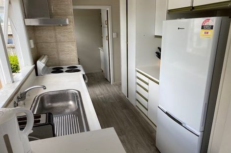 Photo of property in 23 Downing Street, Glenfield, Auckland, 0629