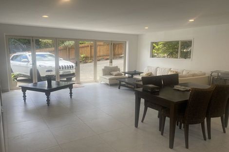 Photo of property in 1/100 Saddleback Rise, Murrays Bay, Auckland, 0630