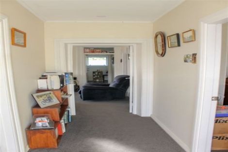 Photo of property in 19 Avenue Road, West End, Timaru, 7910