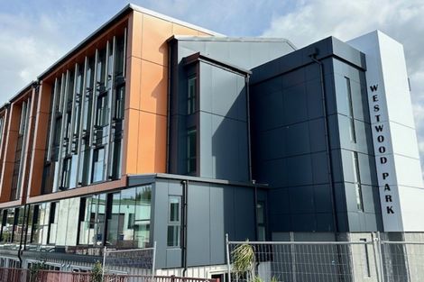 Photo of property in 30/6d Westward Ho, Glen Eden, Auckland, 0602