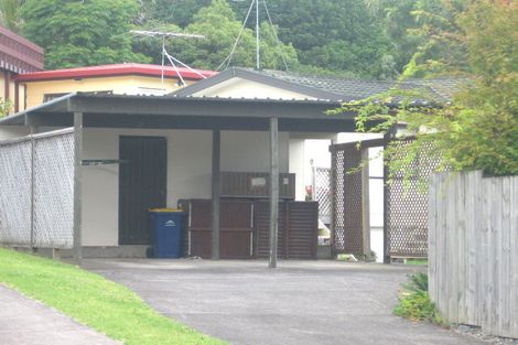 Photo of property in 1/26 Sunward Rise, Glenfield, Auckland, 0629