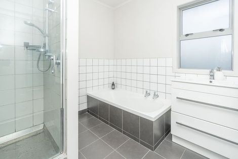 Photo of property in 3 Duncan Road, St Andrews, Hamilton, 3200