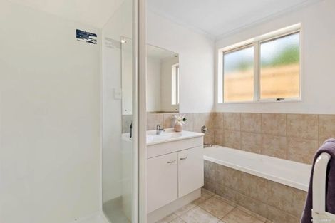 Photo of property in 12 Mt Lebanon Crescent, The Gardens, Auckland, 2105