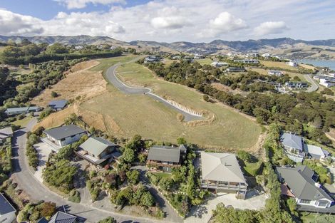 Photo of property in 34 Totara Drive, Duvauchelle, 7581