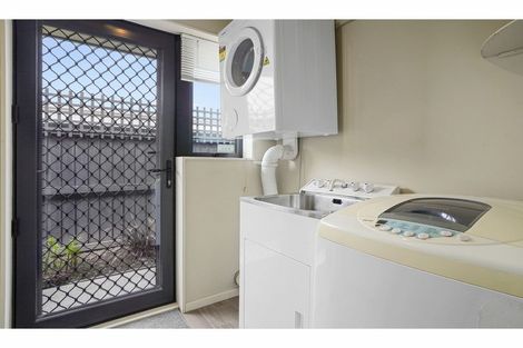 Photo of property in 29a De Havilland Street, Hornby, Christchurch, 8042