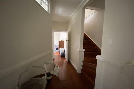 Photo of property in 40 Holloway Road, Aro Valley, Wellington, 6021