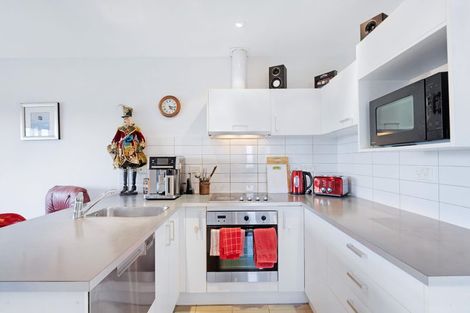 Photo of property in 18e/71 Spencer Road, Oteha, Auckland, 0632