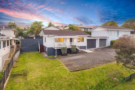 Photo of property in 2/321 Triangle Road, Massey, Auckland, 0614