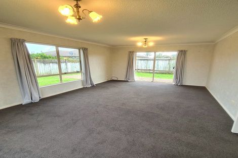 Photo of property in 3 Chesterfield Place, Rototuna, Hamilton, 3210