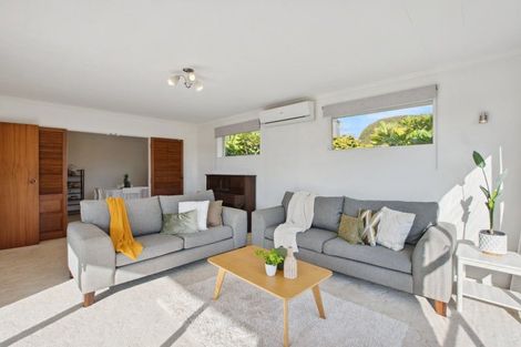 Photo of property in 11 Matai Street, Waikanae, 5036