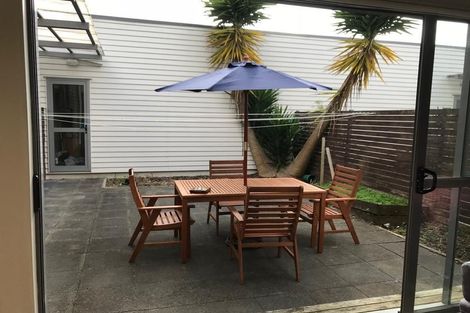 Photo of property in 16 Zabeel Crescent, Takanini, 2112