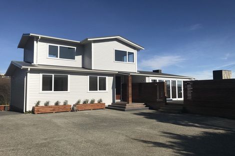 Photo of property in 6 Kiriwai Road, Paremata, Porirua, 5024