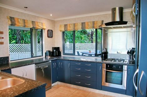 Photo of property in 311 Croydon Road, Midhirst, Stratford, 4394