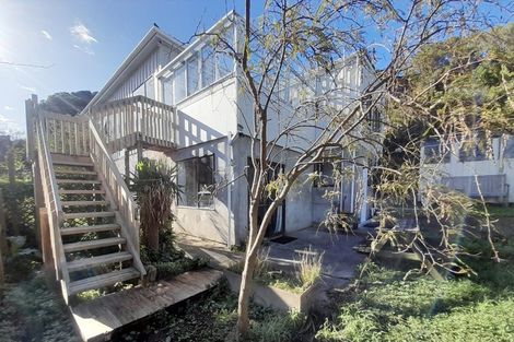 Photo of property in 192 Melbourne Road, Island Bay, Wellington, 6023