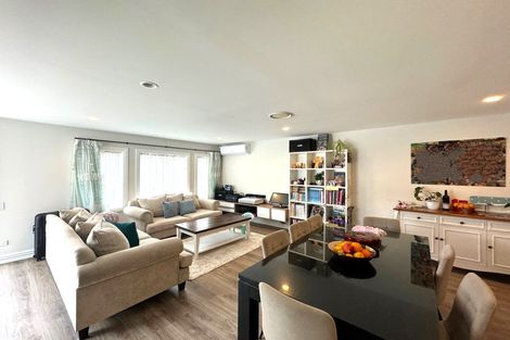 Photo of property in 2 Leneford Drive, East Tamaki, Auckland, 2013