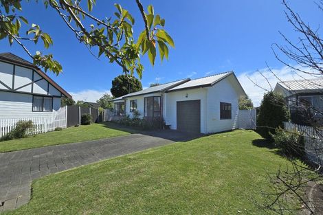 Photo of property in 36 Whiting Crescent, Greenmeadows, Napier, 4112