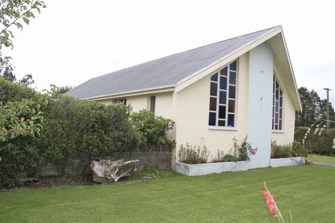 Photo of property in 2268 Ohai Clifden Highway, Orawia, Otautau, 9682