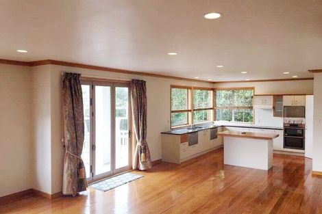 Photo of property in 8 Rosella Place, Murrays Bay, Auckland, 0630