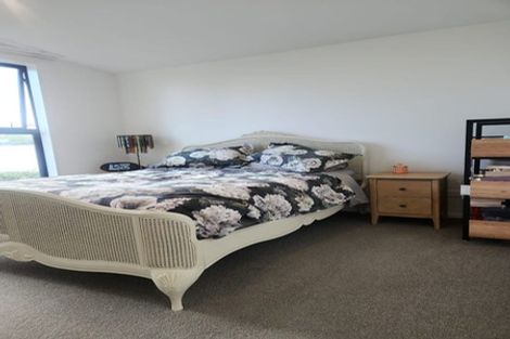 Photo of property in 5/82 East Coast Road, Milford, Auckland, 0620