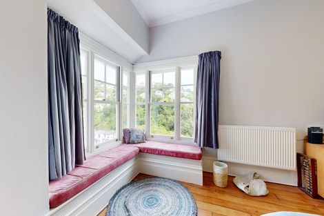 Photo of property in 31 Maarama Crescent, Aro Valley, Wellington, 6021