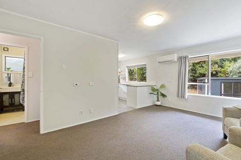 Photo of property in 2/31 Auld Street, Torbay, Auckland, 0630