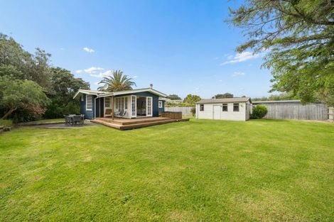 Photo of property in 3 Weggery Drive, Waikanae Beach, Waikanae, 5036