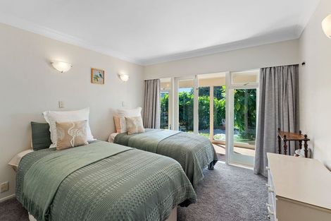 Photo of property in 16 Ara Kuaka, Waikanae Beach, Waikanae, 5036