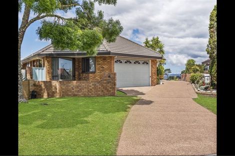 Photo of property in 9 Renoir Street, West Harbour, Auckland, 0618