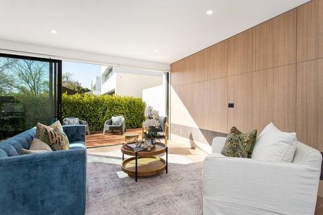 Photo of property in 2/34 Courtenay Street, St Albans, Christchurch, 8014