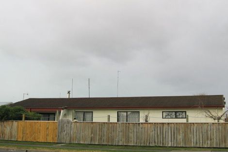 Photo of property in 53 Tait Drive, Greenmeadows, Napier, 4112