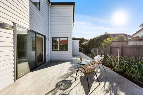 Photo of property in 33a Jillteresa Crescent, Half Moon Bay, Auckland, 2012