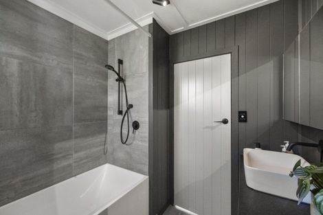 Photo of property in 11 High Street, Devonport, Auckland, 0624