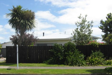 Photo of property in 217 Finlayson Avenue, Clendon Park, Auckland, 2103