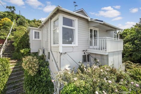Photo of property in 10 Queens Drive, Kilbirnie, Wellington, 6022