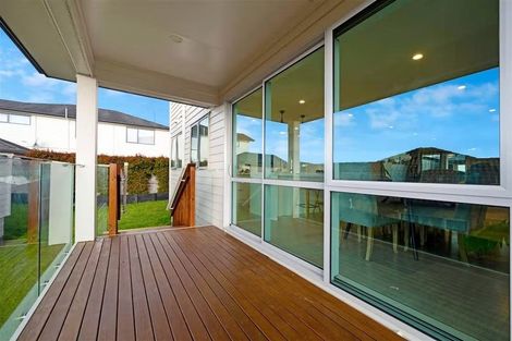 Photo of property in 49 Cirrus Way, Ranui, Auckland, 0612