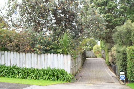 Photo of property in 6 Avoca Road, Cockle Bay, Auckland, 2014