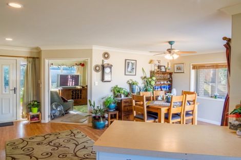 Photo of property in 16 Fishermans Drive, Coastlands, Whakatane, 3120