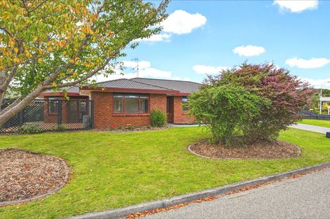 Photo of property in 4 Glen Loch Place, Paraparaumu, 5032