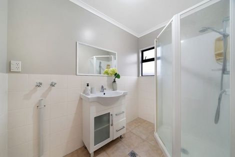 Photo of property in 32d Gifford Road, Papatoetoe, Auckland, 2025