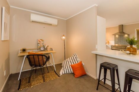 Photo of property in 33 Campbell Avenue, Paraparaumu, 5032