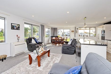 Photo of property in 34 Kirkbride Street, Wallacetown, 9816