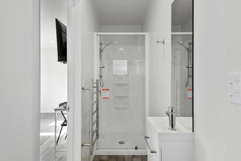 Photo of property in 7a Mathesons Road, Phillipstown, Christchurch, 8011