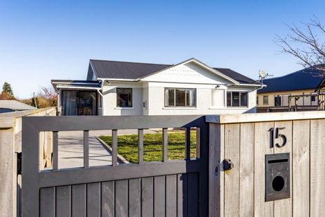 Photo of property in 15 Craig Street, Stratford, 4332