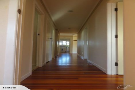 Photo of property in 1/16 Bradbury Road, Botany Downs, Auckland, 2010