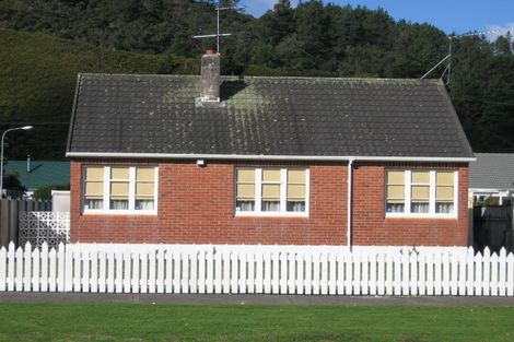 Photo of property in 1314 High Street, Taita, Lower Hutt, 5011